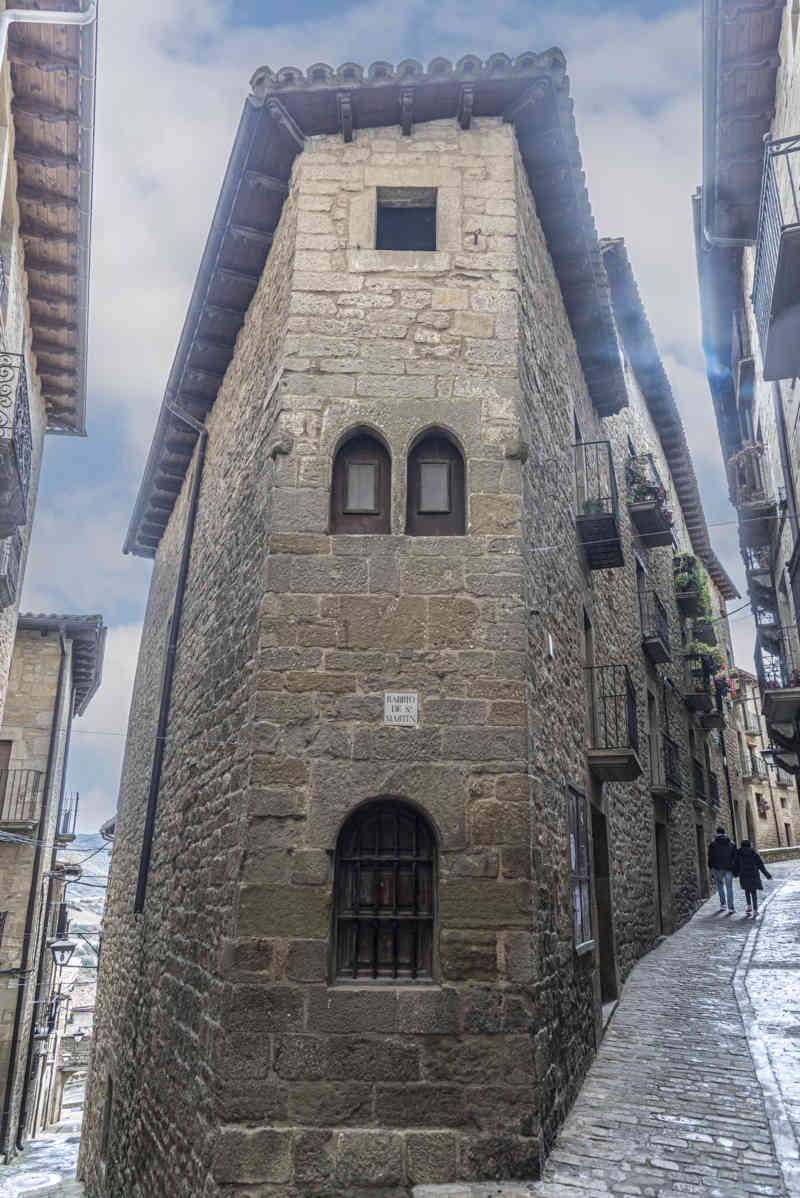 Zaragoza - Sos del Rey Católico 42.jpg